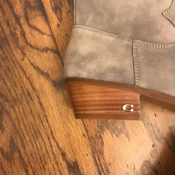 Coach Dannie Bootie Gray Suede Size 9.5 - Picture 6 of 11